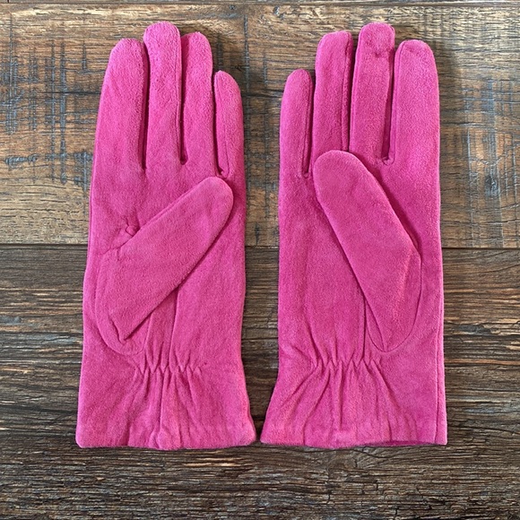 🌷Vintage🌷Pink Suede Gloves - Picture 2 of 3